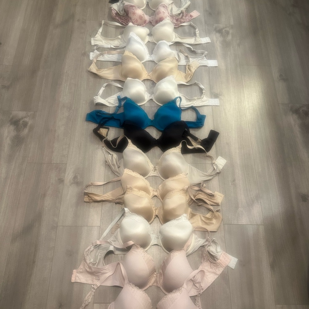 Maiden Form Comfort Devotion- Bra Collection - Assorted Colors 38D &40C